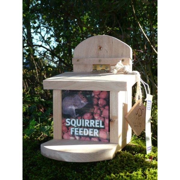 Wildlife World Squirrel Feeder Wildlife Accessories Squires